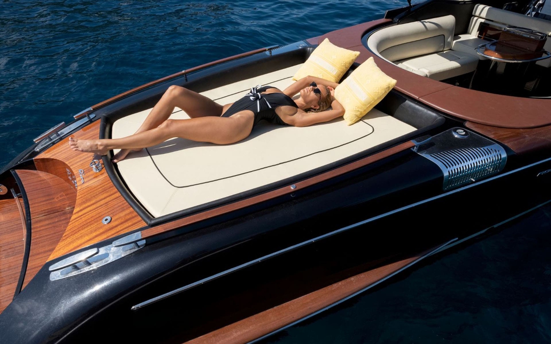 33' Riva