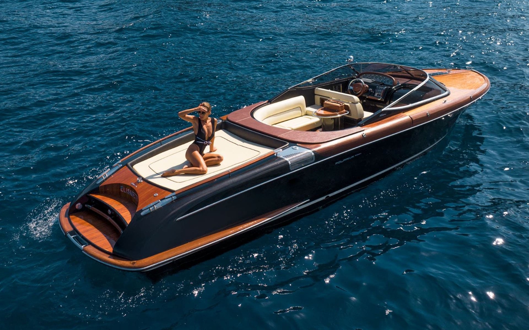 33' Riva