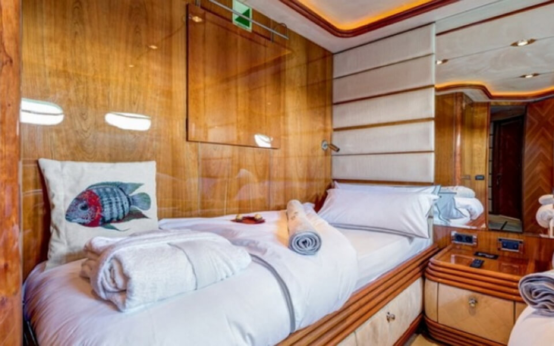 105' Sunseeker