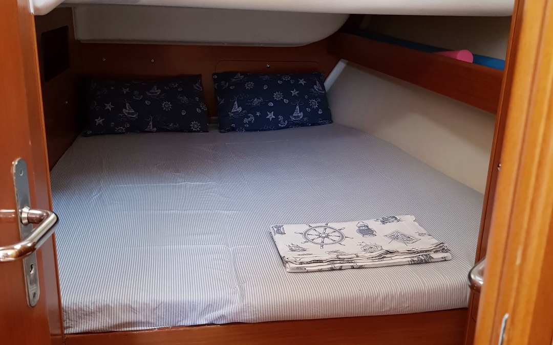 43' Beneteau