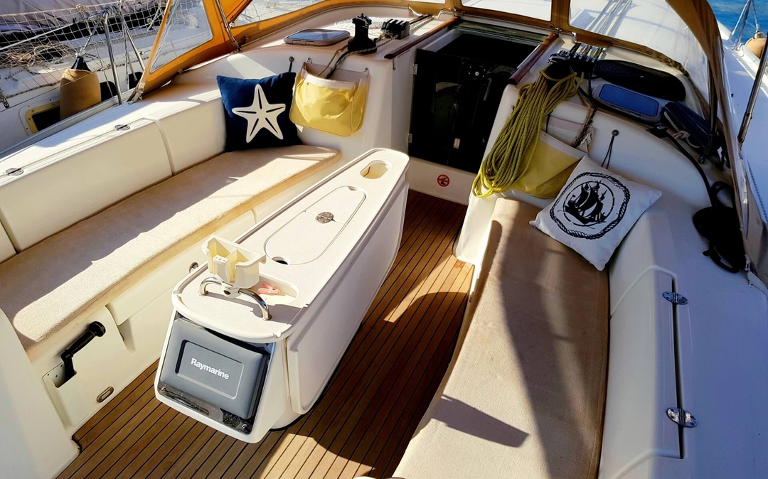 43' Beneteau