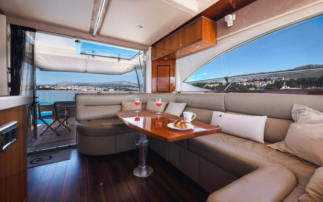 50' Riviera
