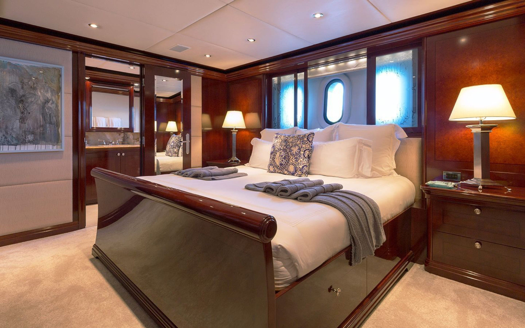 161' Trinity Yachts