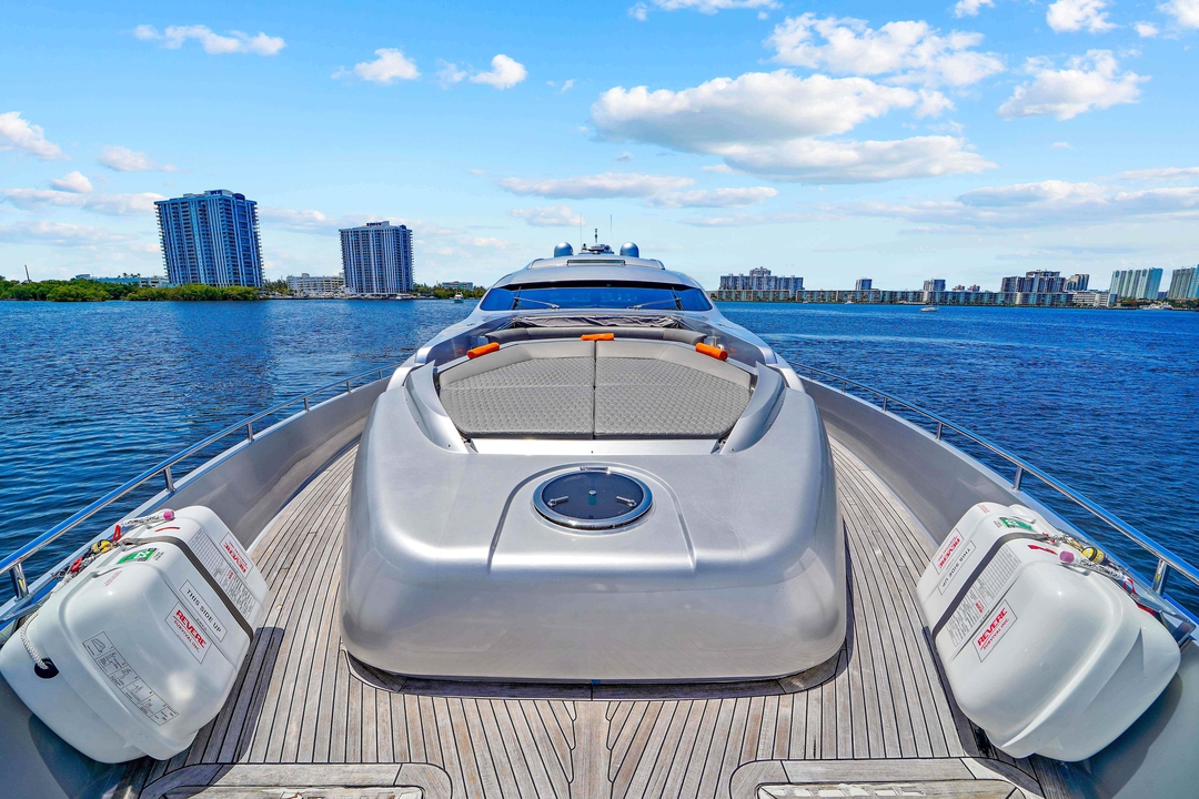 90' Pershing