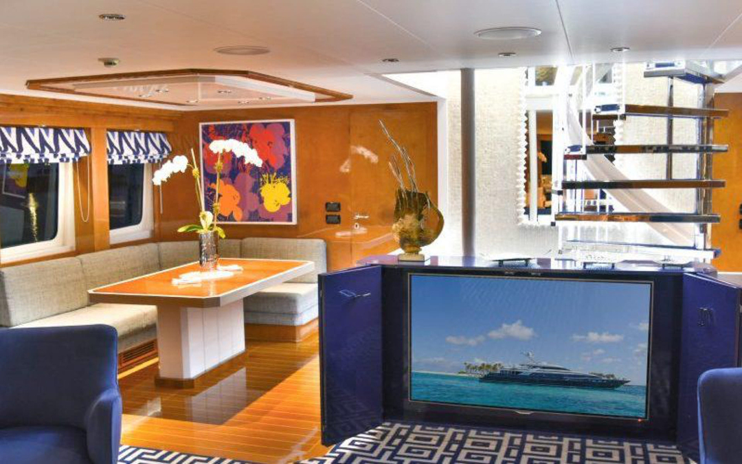 143' Heesen