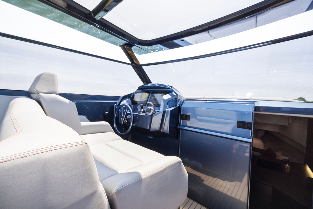 52' Vanquish