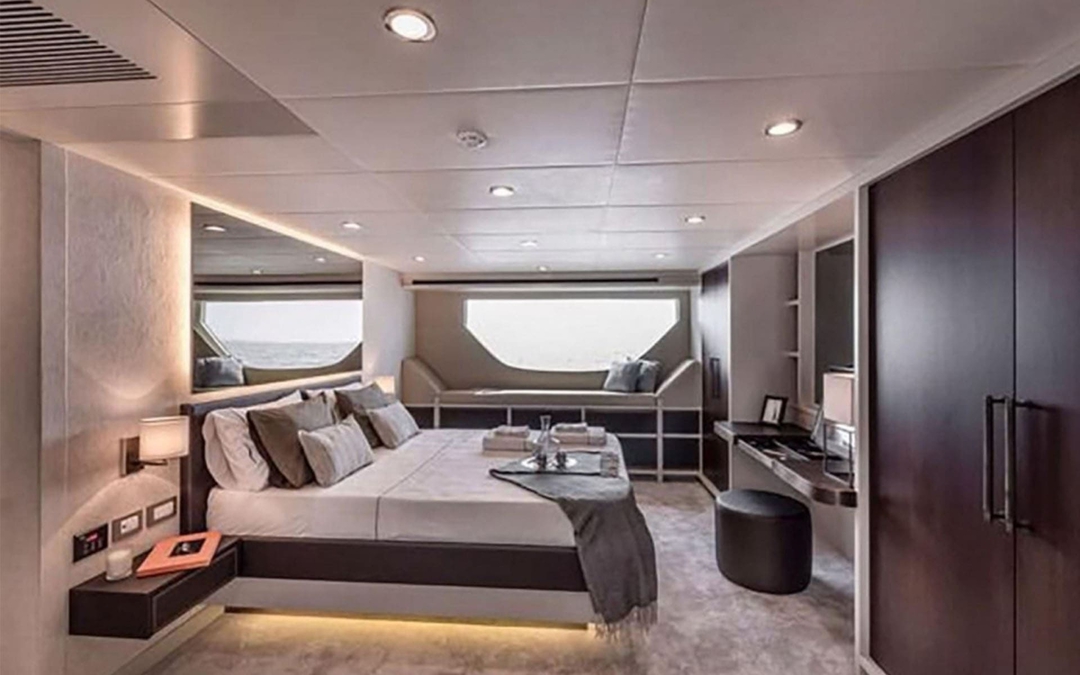 105' Numarine