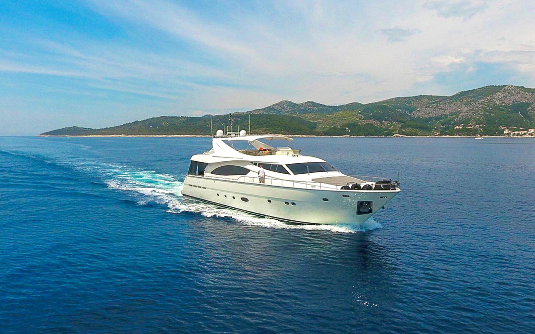 89' Ferretti