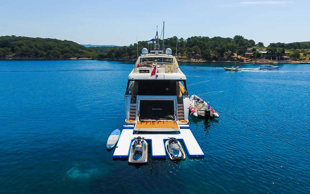 89' Ferretti