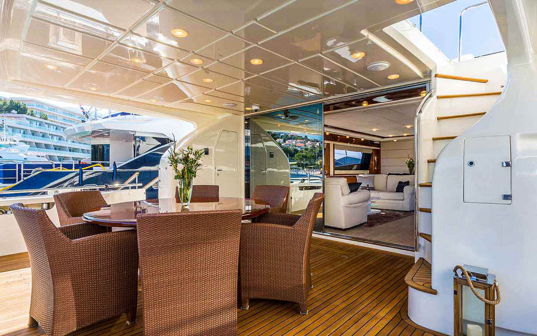 89' Ferretti