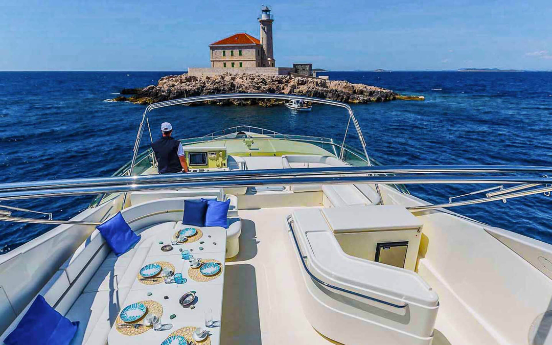 89' Ferretti
