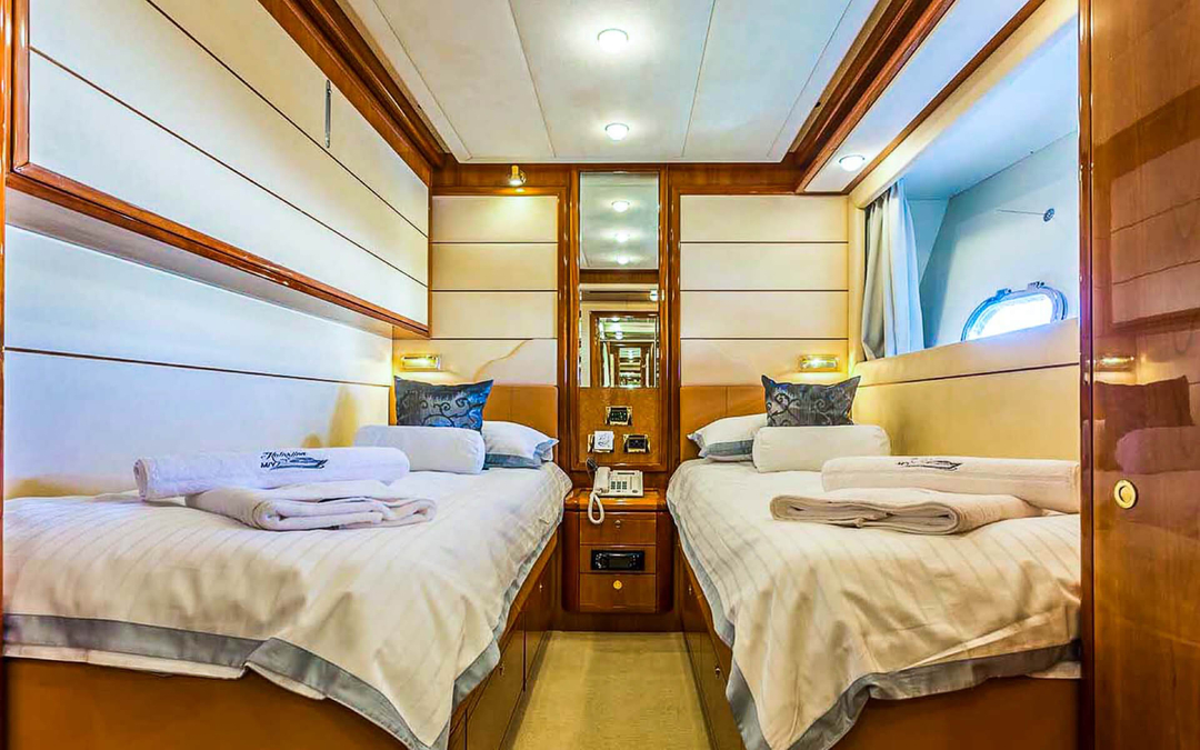 89' Ferretti