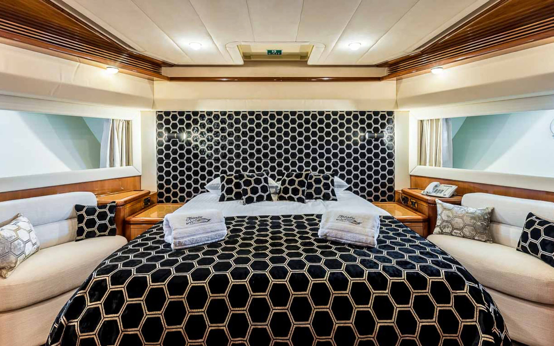 89' Ferretti