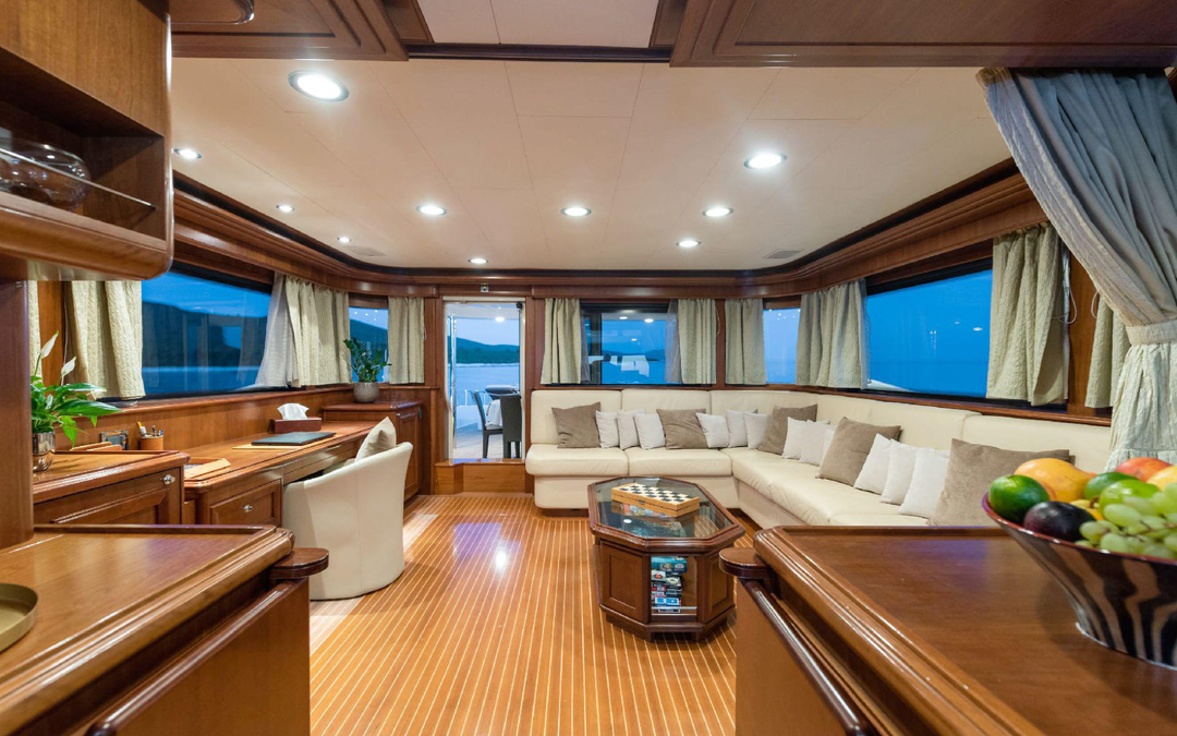 101' Ferretti
