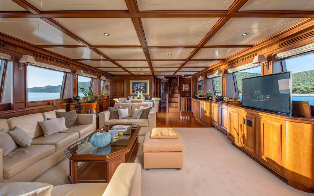 101' Ferretti