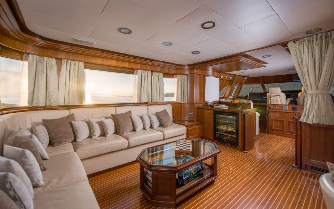 101' Ferretti