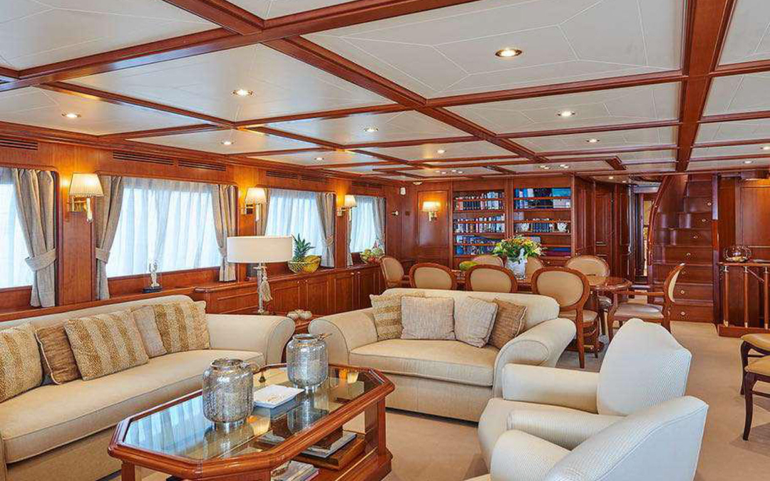 101' Ferretti