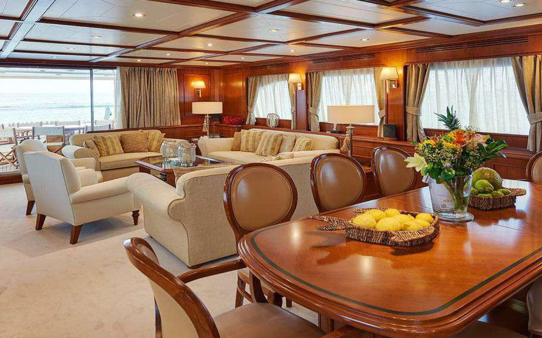 101' Ferretti