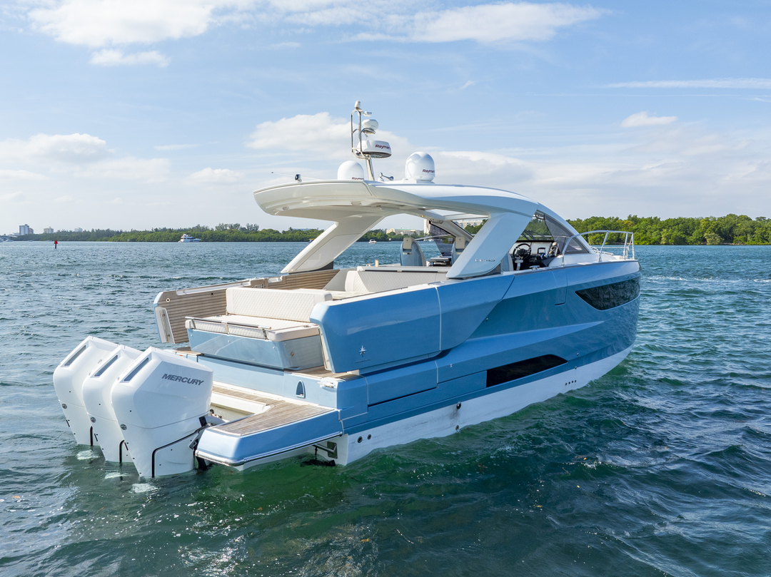 45' Jeanneau