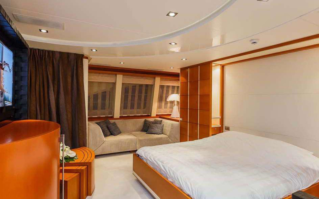 144' Heesen