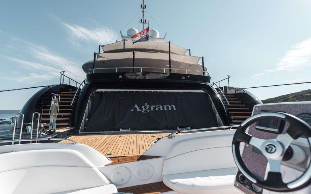 144' Heesen