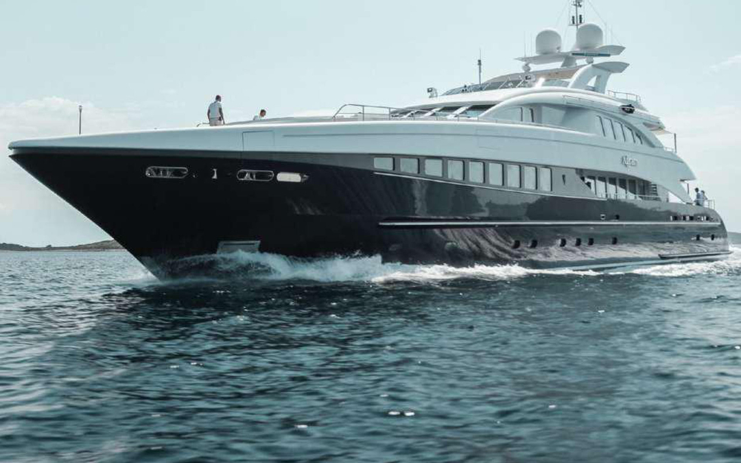 144' Heesen