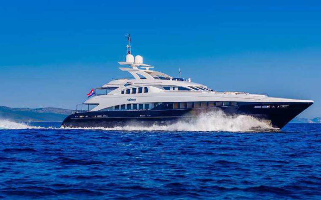144' Heesen