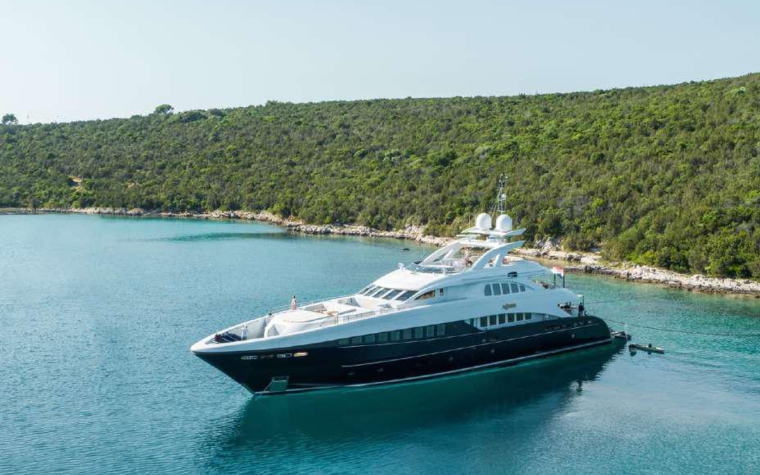 144' Heesen