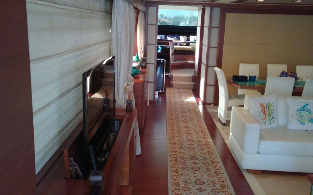 86' Azimut