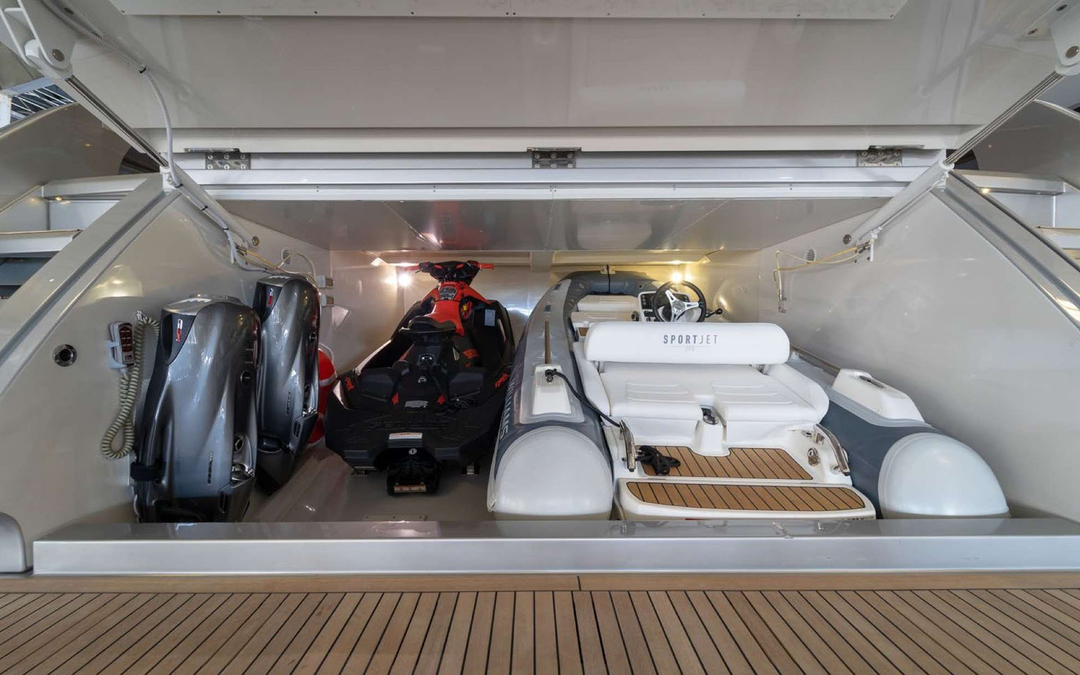 90' Riva