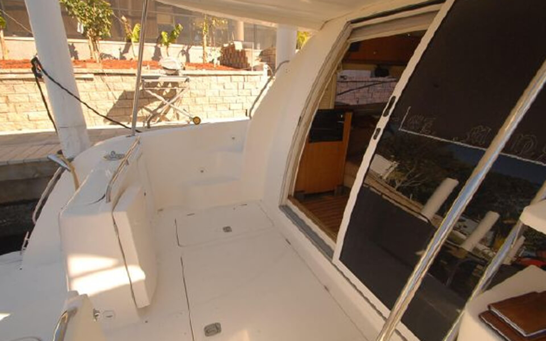 46' Maxum
