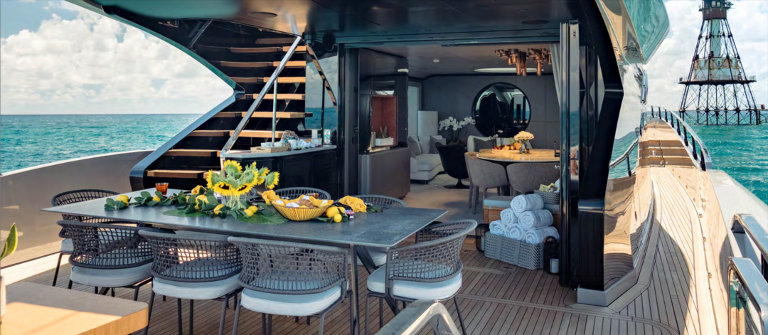 104' Mangusta