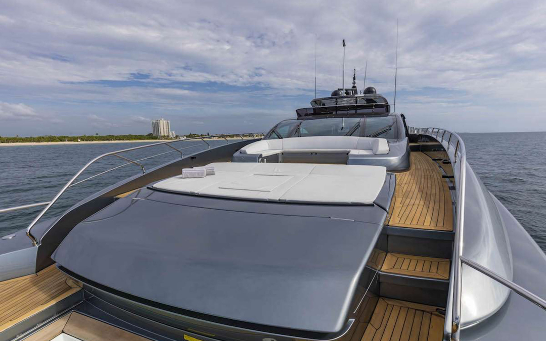 110' Riva