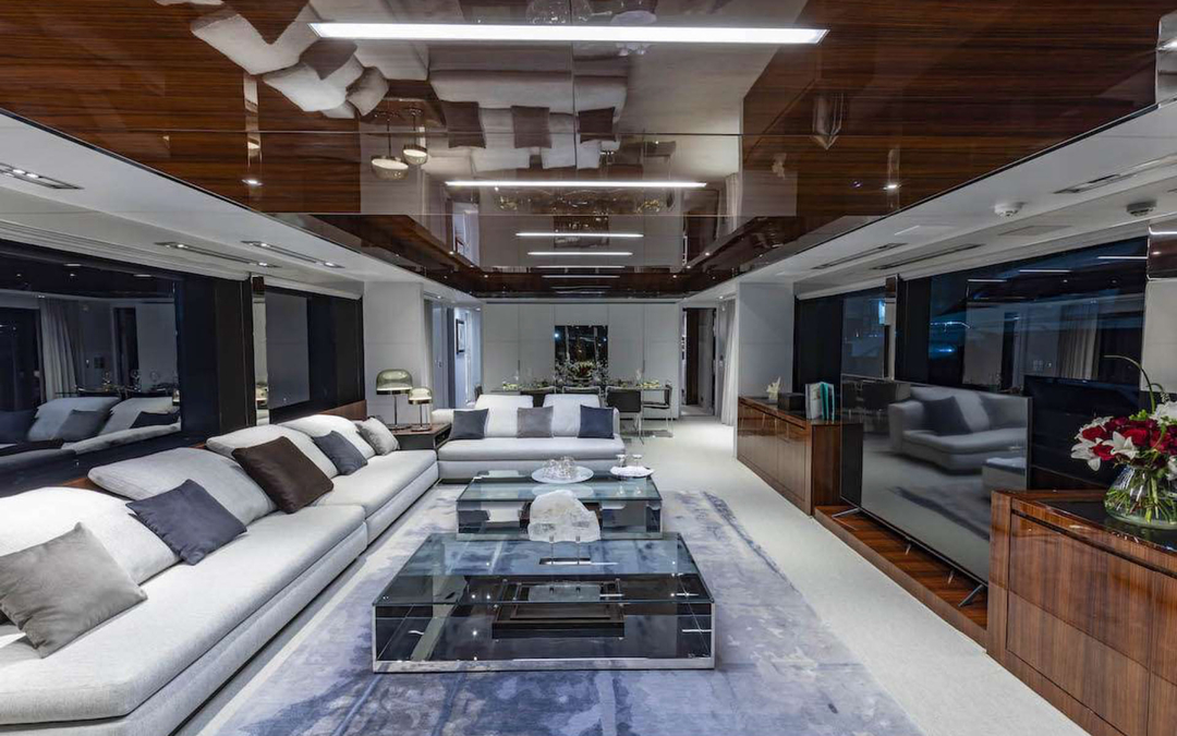 110' Riva