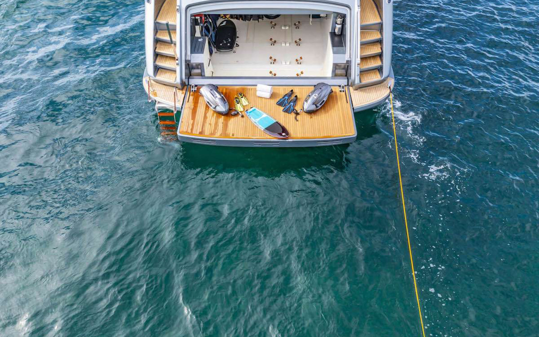 110' Riva