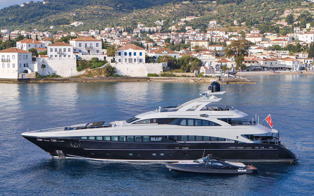 144' Heesen