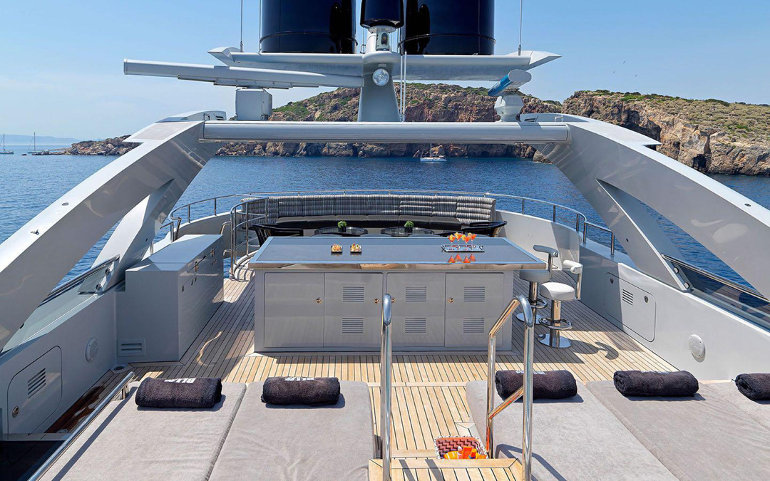 144' Heesen