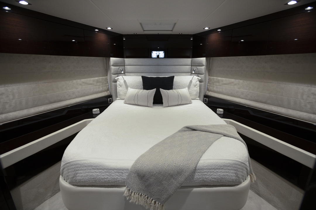 68' Sunseeker Manhattan