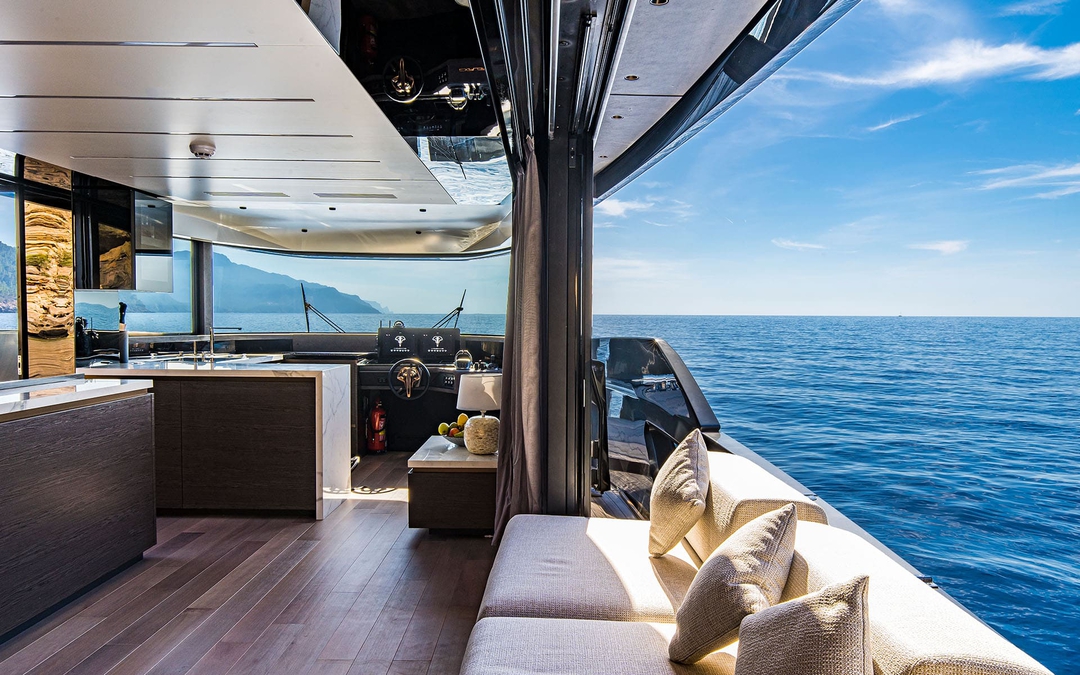 62' Explorer