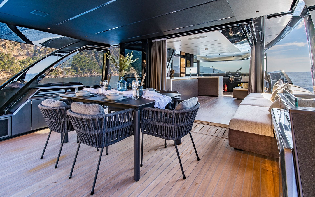 62' Explorer