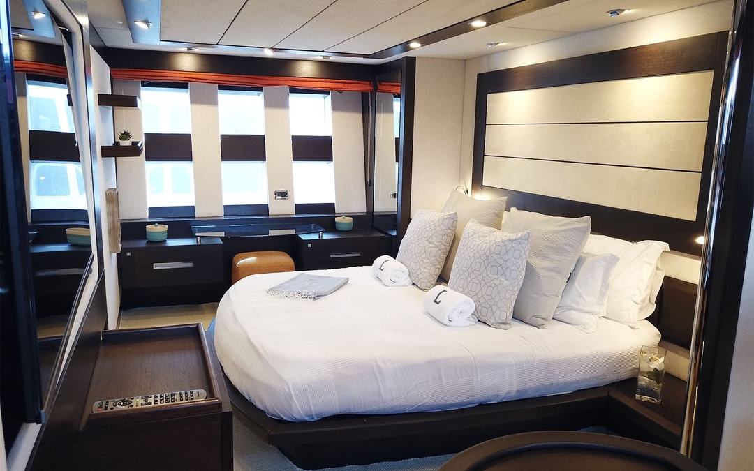 86' Azimut