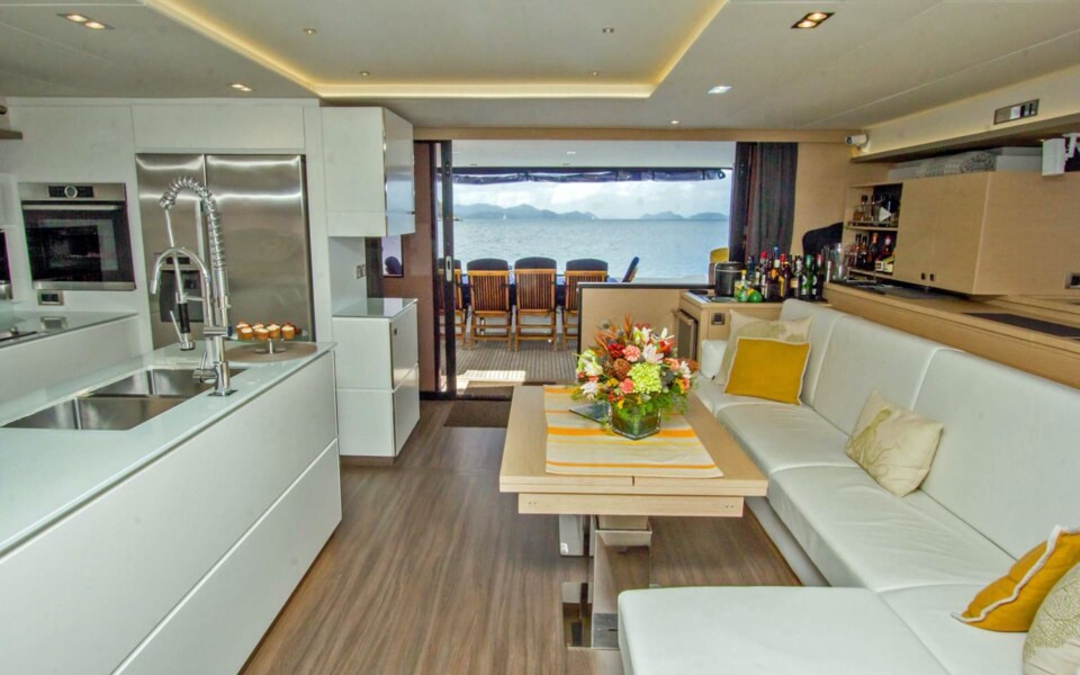 67' Fountaine-Pajot