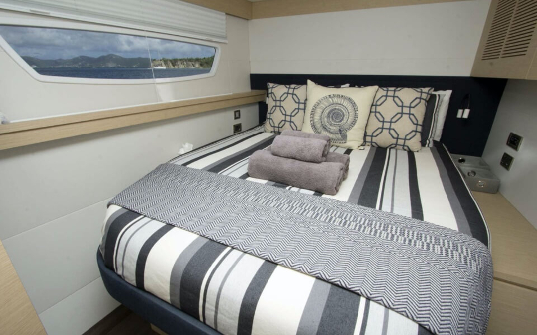 67' Fountaine-Pajot