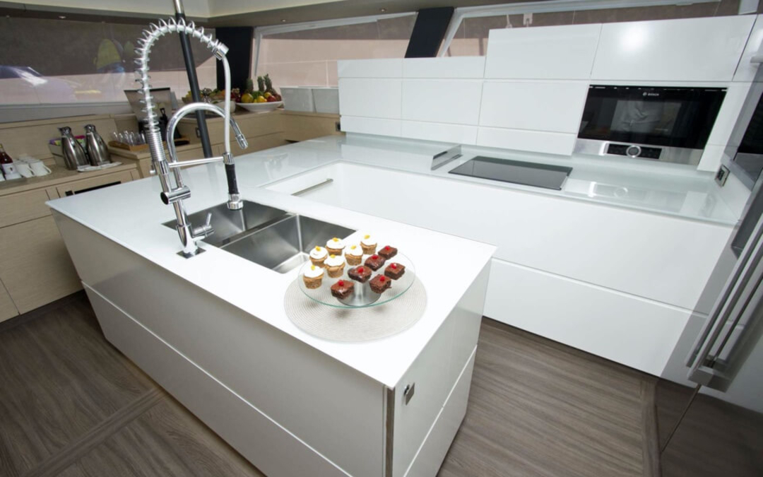 67' Fountaine-Pajot