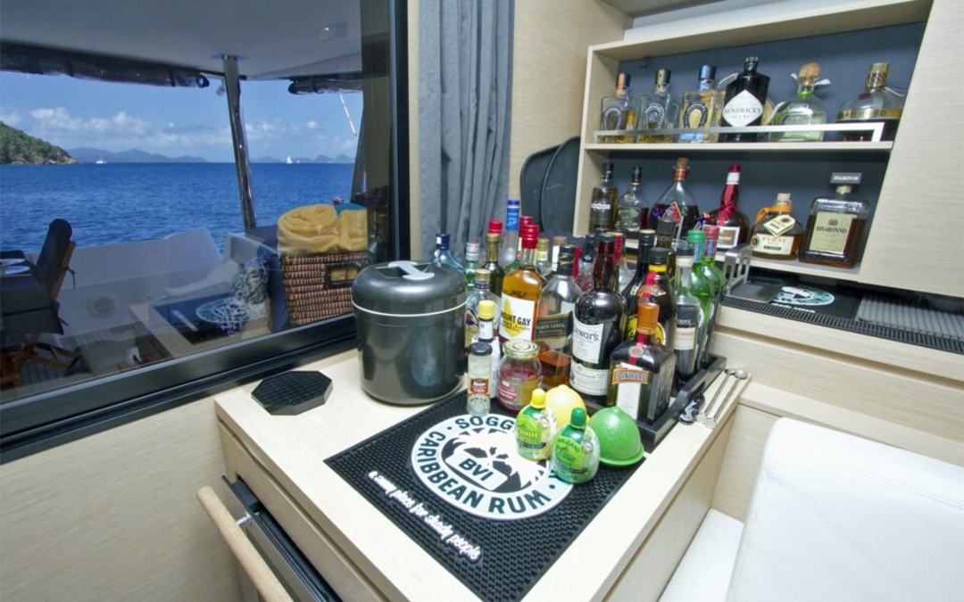 67' Fountaine-Pajot
