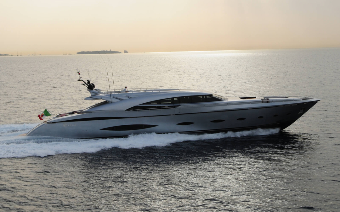 140' AB Yachts