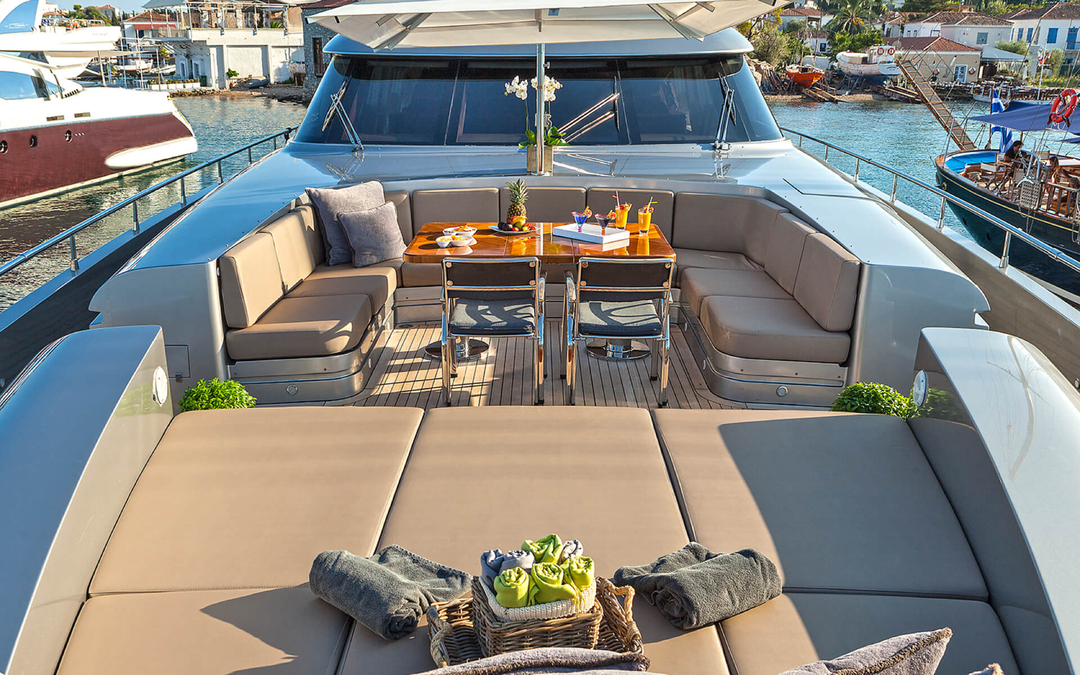 140' AB Yachts