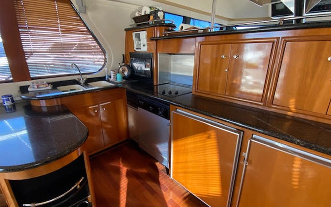 53' Carver