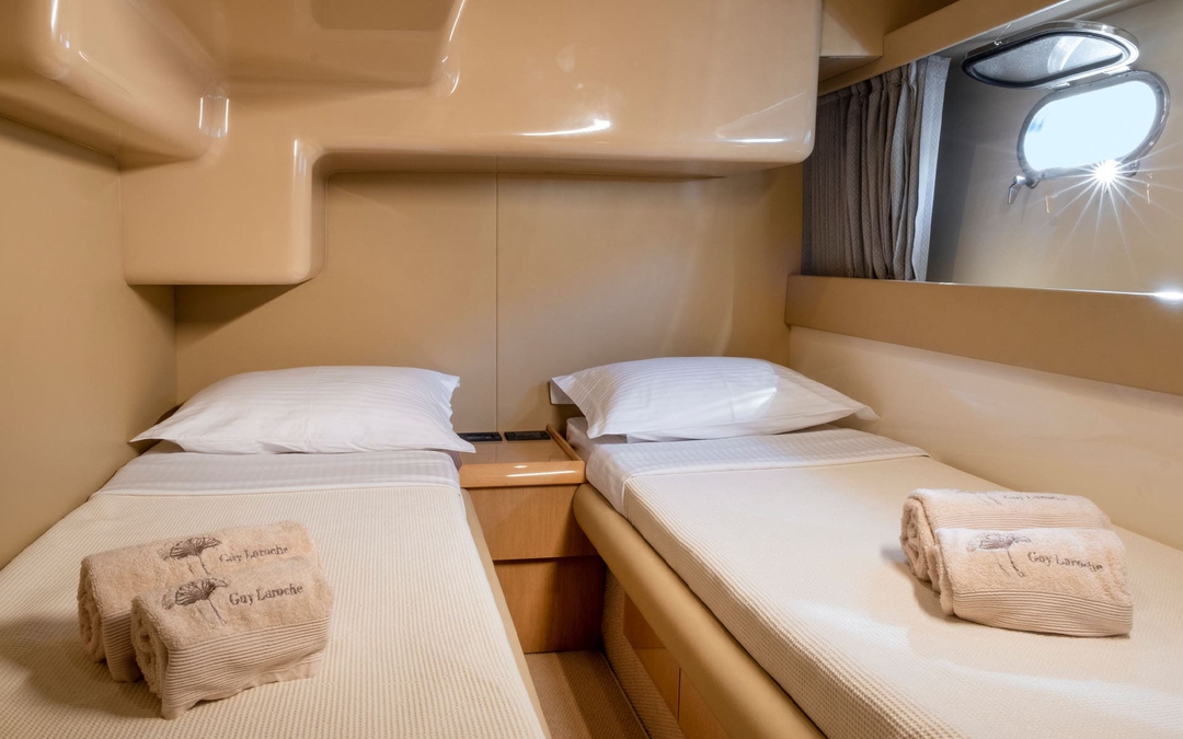 46' Ferretti