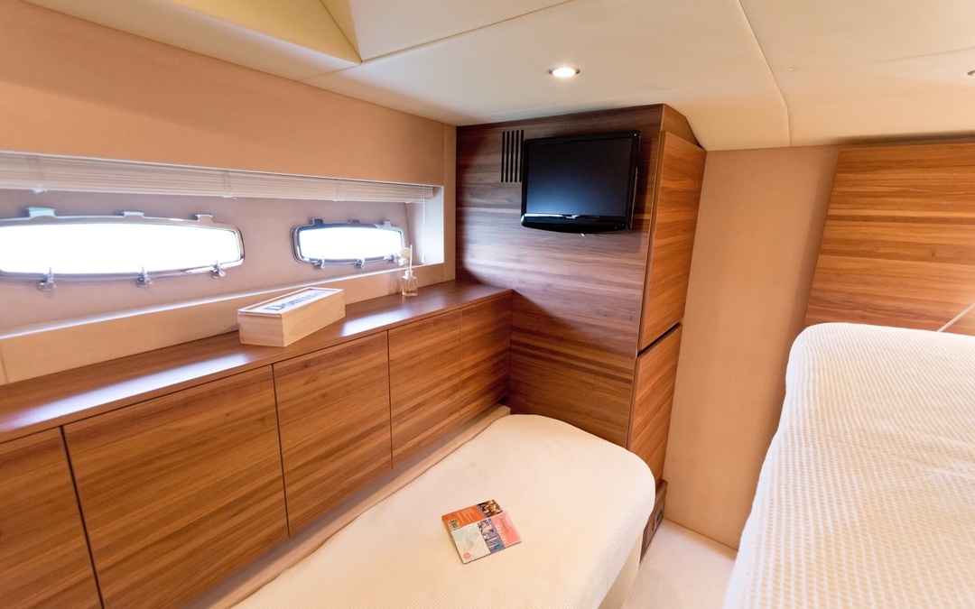 60' Sealine